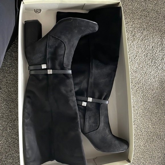 Black suede boots only used ones - Picture 1 of 8